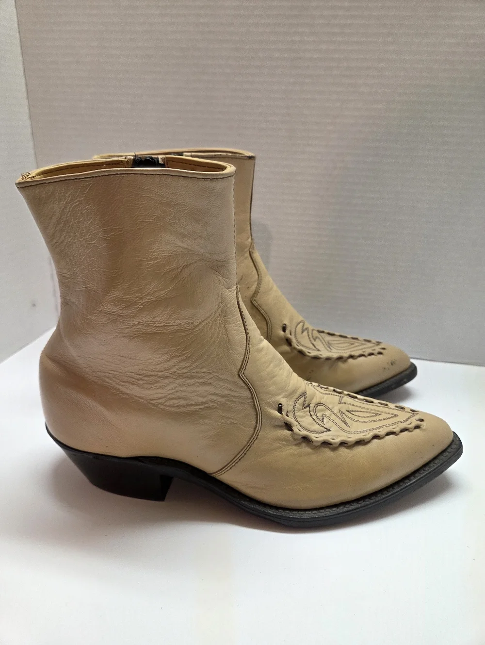 Vintage Abilene Tan Leather Cowboy Boots Men's 7.5 / Women's 9